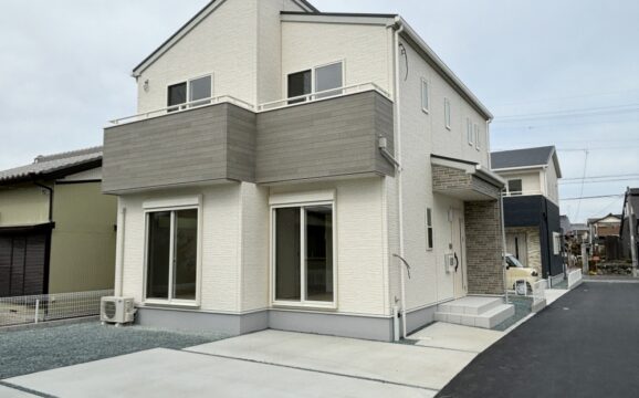 中央区中野町3期 中棟【内覧可能!】