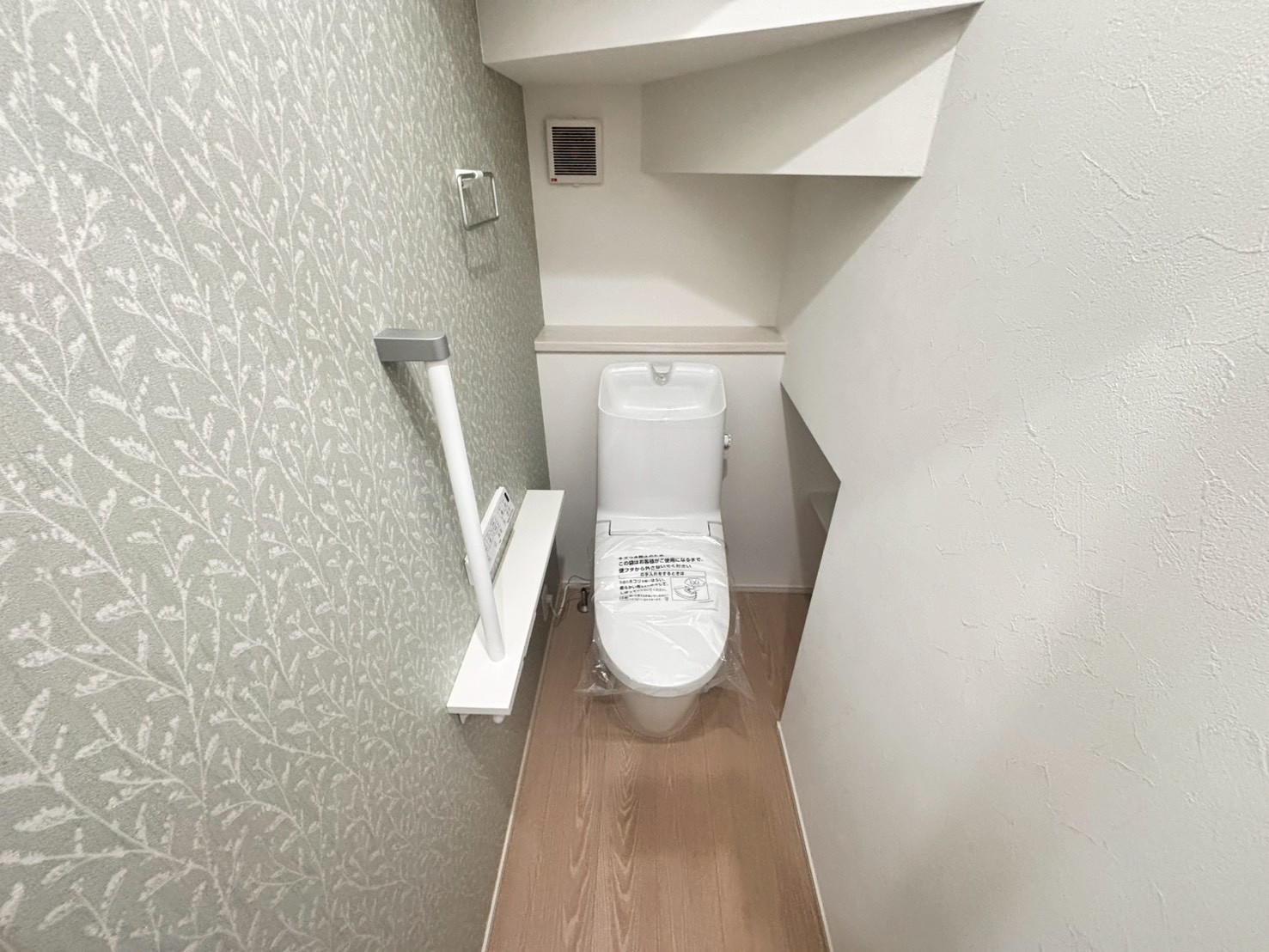 豊川市篠束町2期 西棟【内覧可能】