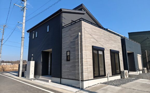 常滑市榎戸町3丁目西棟【内覧可能】
