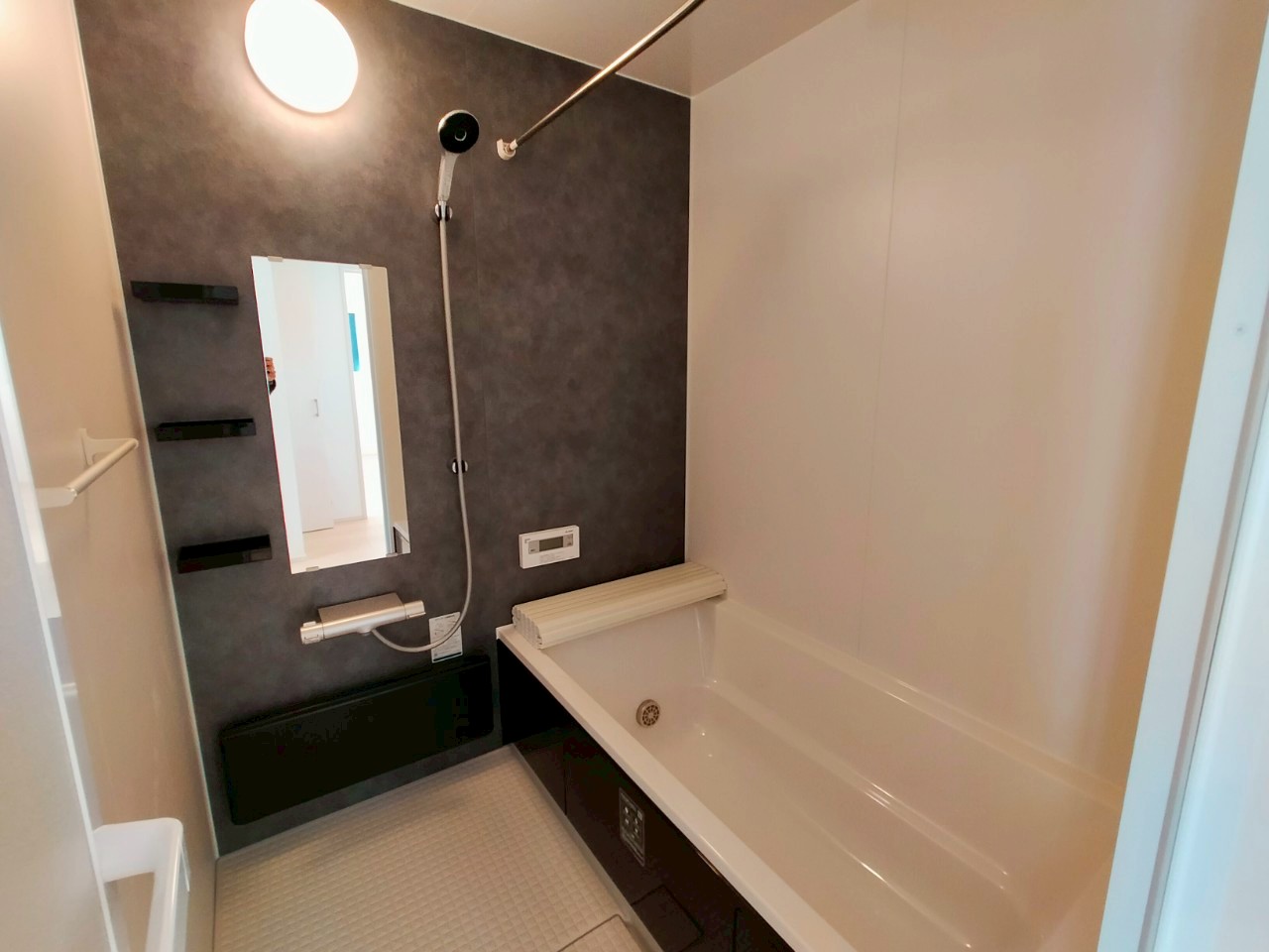 湖西市鷲津４期 西棟【内覧可能】