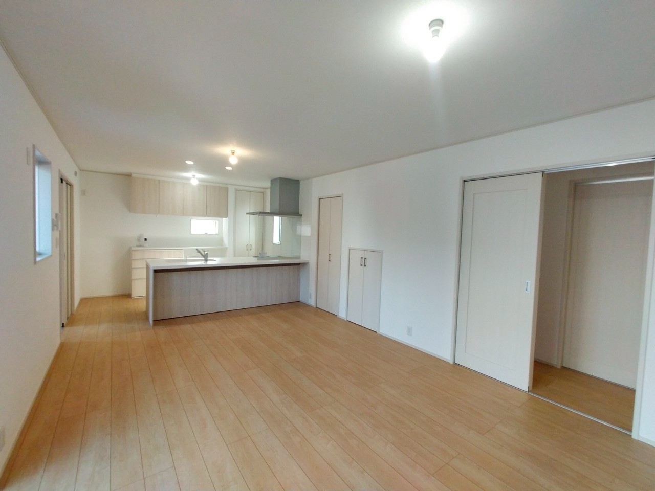 豊川市西桜木町２丁目西棟【内覧可能】