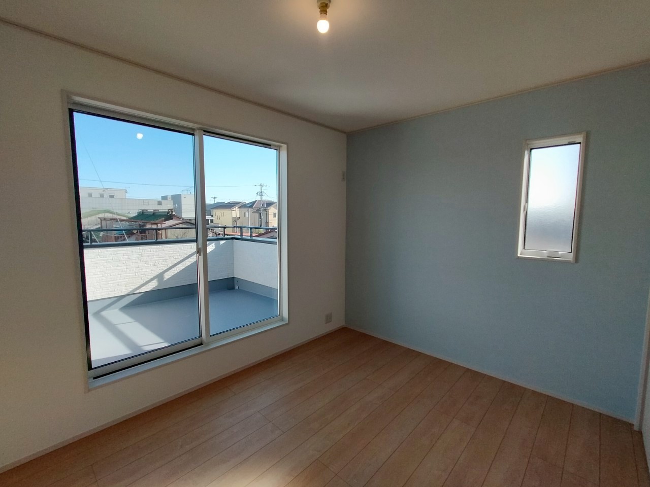 豊川市西桜木町２丁目西棟【内覧可能】