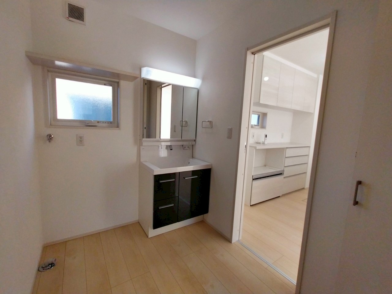 湖西市鷲津４期 西棟【内覧可能】