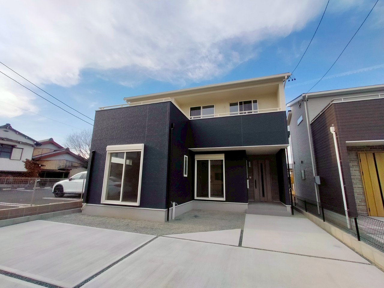 豊川市篠束町2期 西棟【内覧可能】