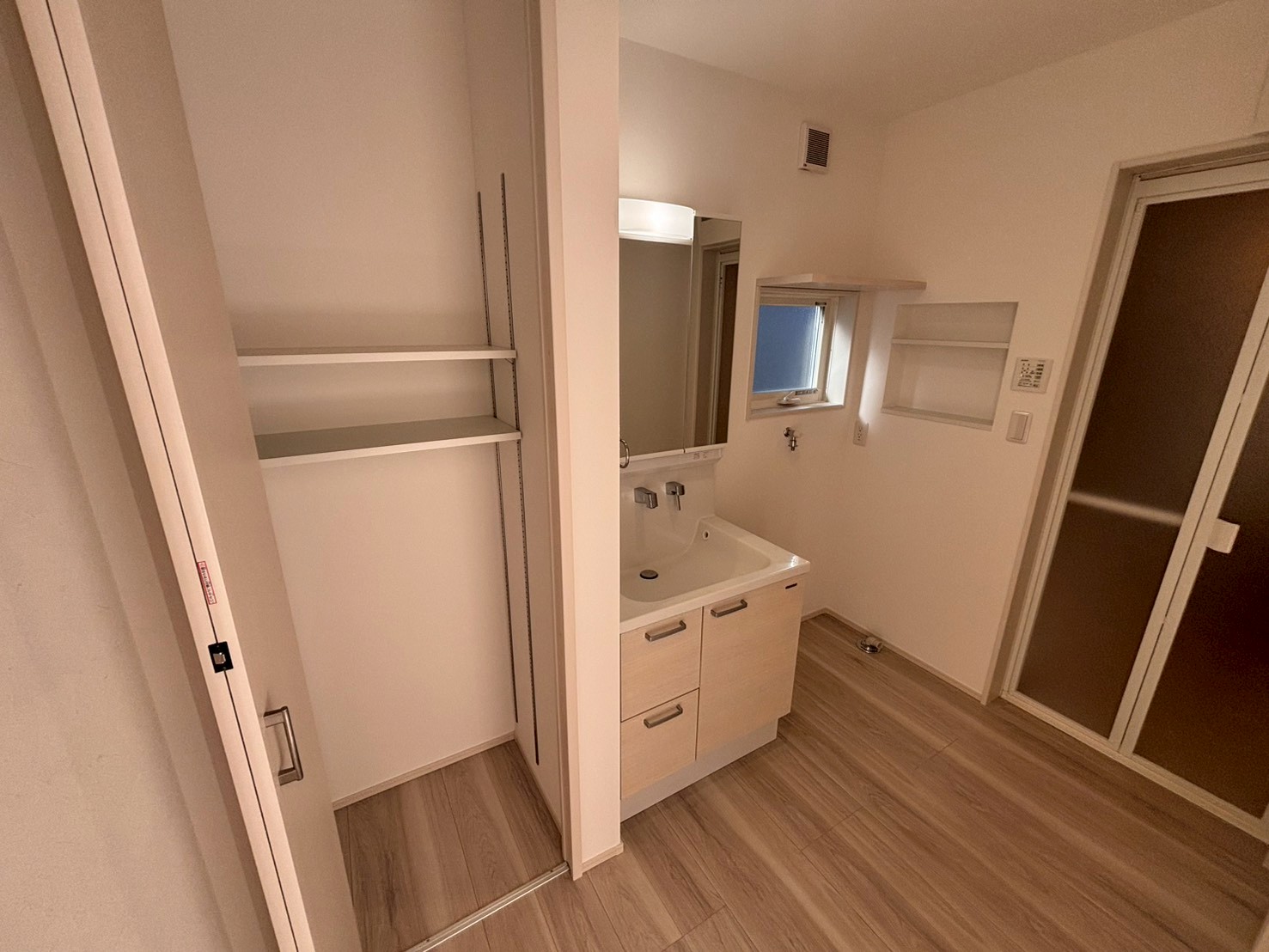 豊川市篠束町2期 東棟【内覧可能】