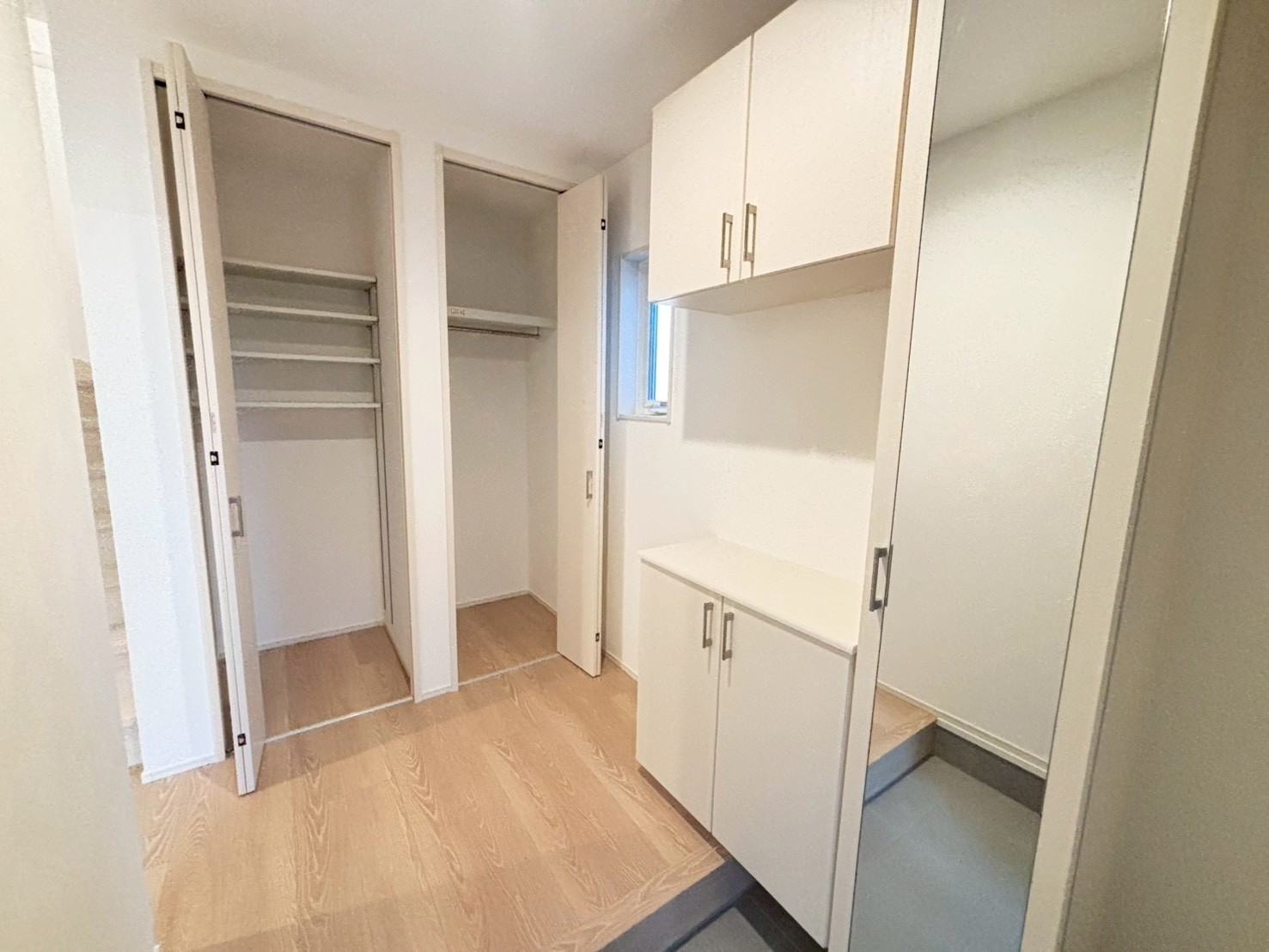 豊川市篠束町2期 西棟【内覧可能】