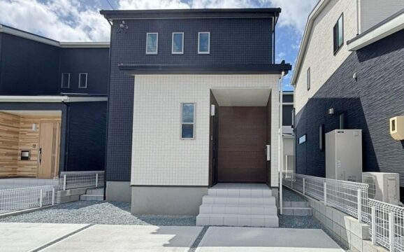 磐田市鎌田 中東棟【内覧可能！】