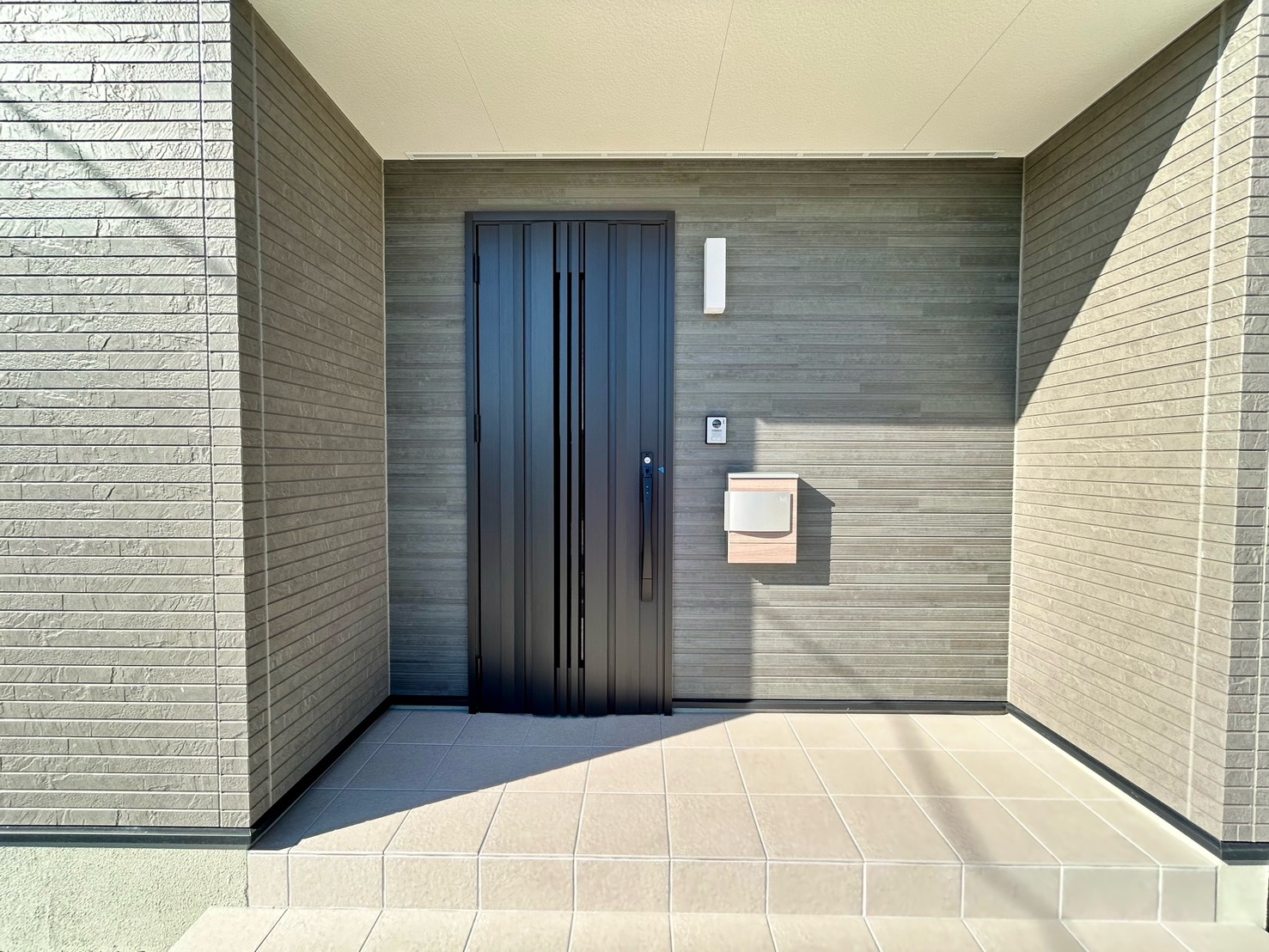 四日市市笹川七丁目　東棟【内覧可能】