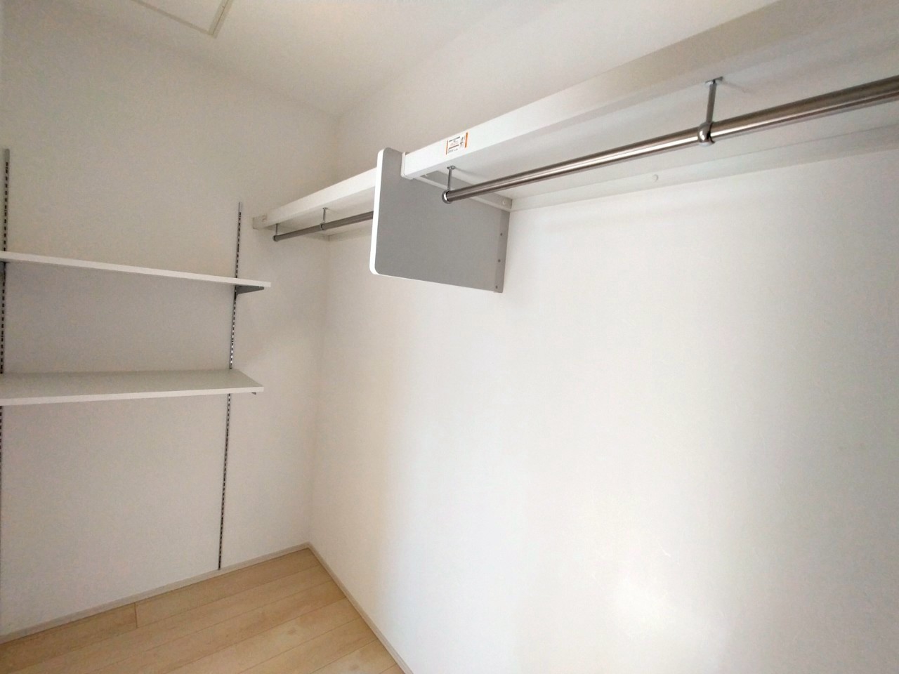 湖西市鷲津４期 西棟【内覧可能】