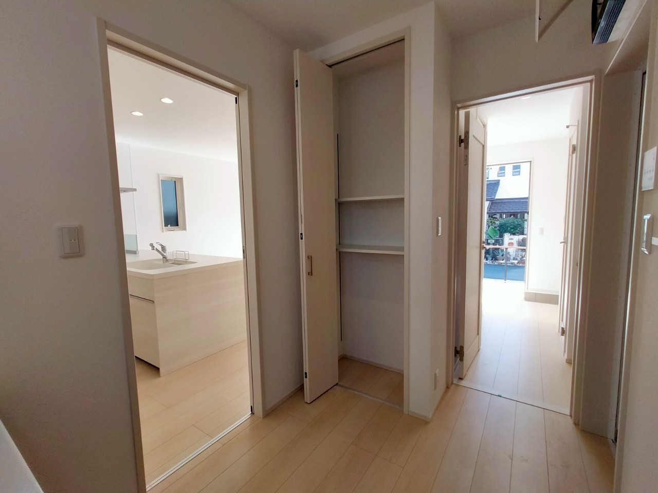 湖西市鷲津４期 西棟【内覧可能】