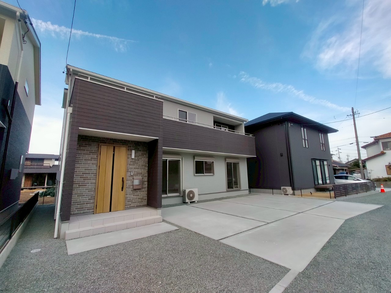 豊川市篠束町2期 東棟【内覧可能】