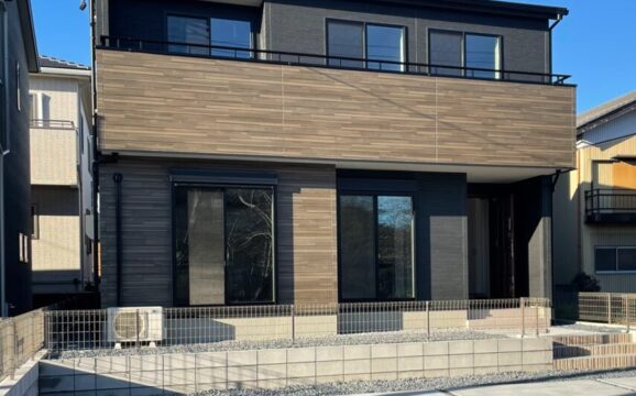 四日市市川島町　東棟【内覧可能】