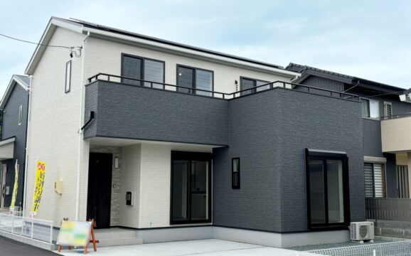中央区志都呂町3期 中棟【内覧可能!】