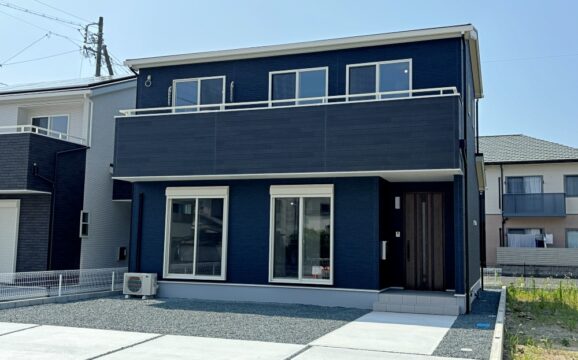 中央区雄踏町6期 中棟【内覧可能!】