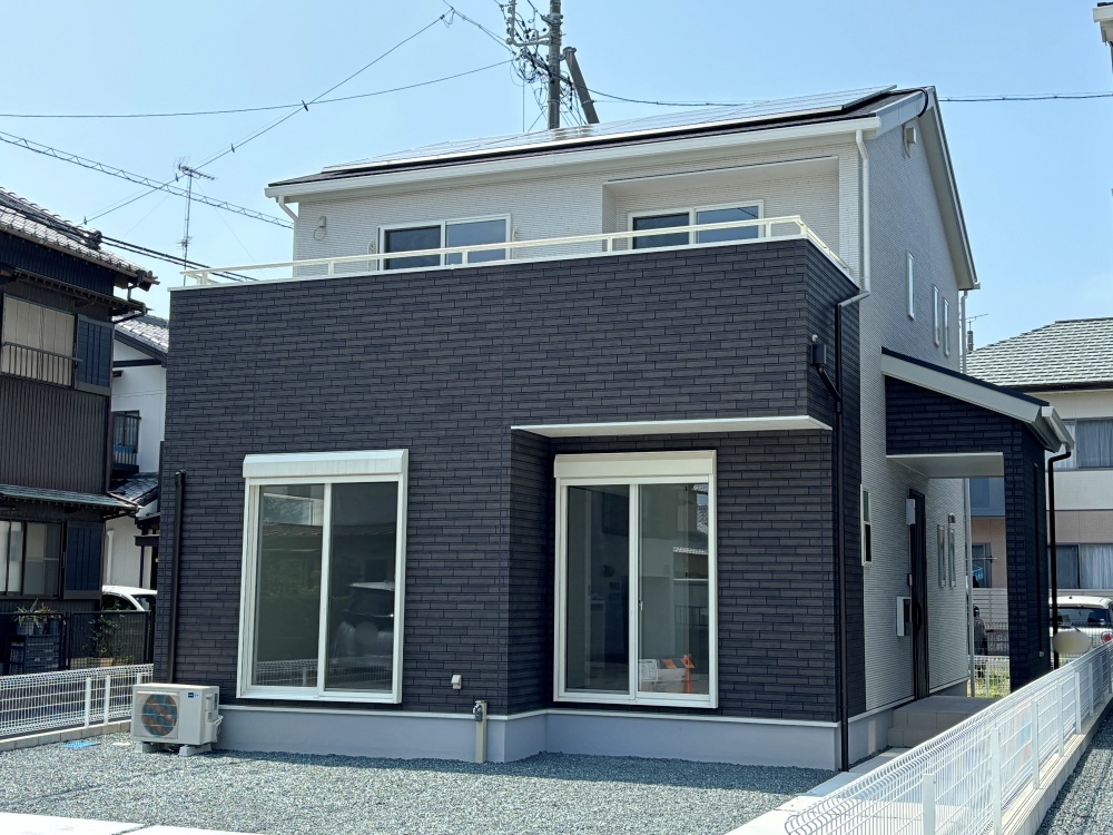 中央区雄踏町6期 西棟【内覧可能!】