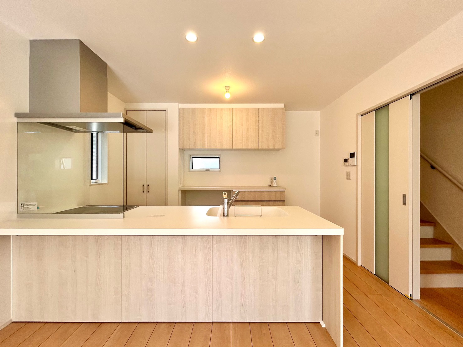 四日市市川島町　東棟【内覧可能】