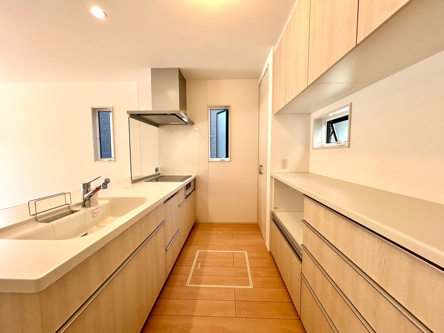 四日市市川島町　東棟【内覧可能】