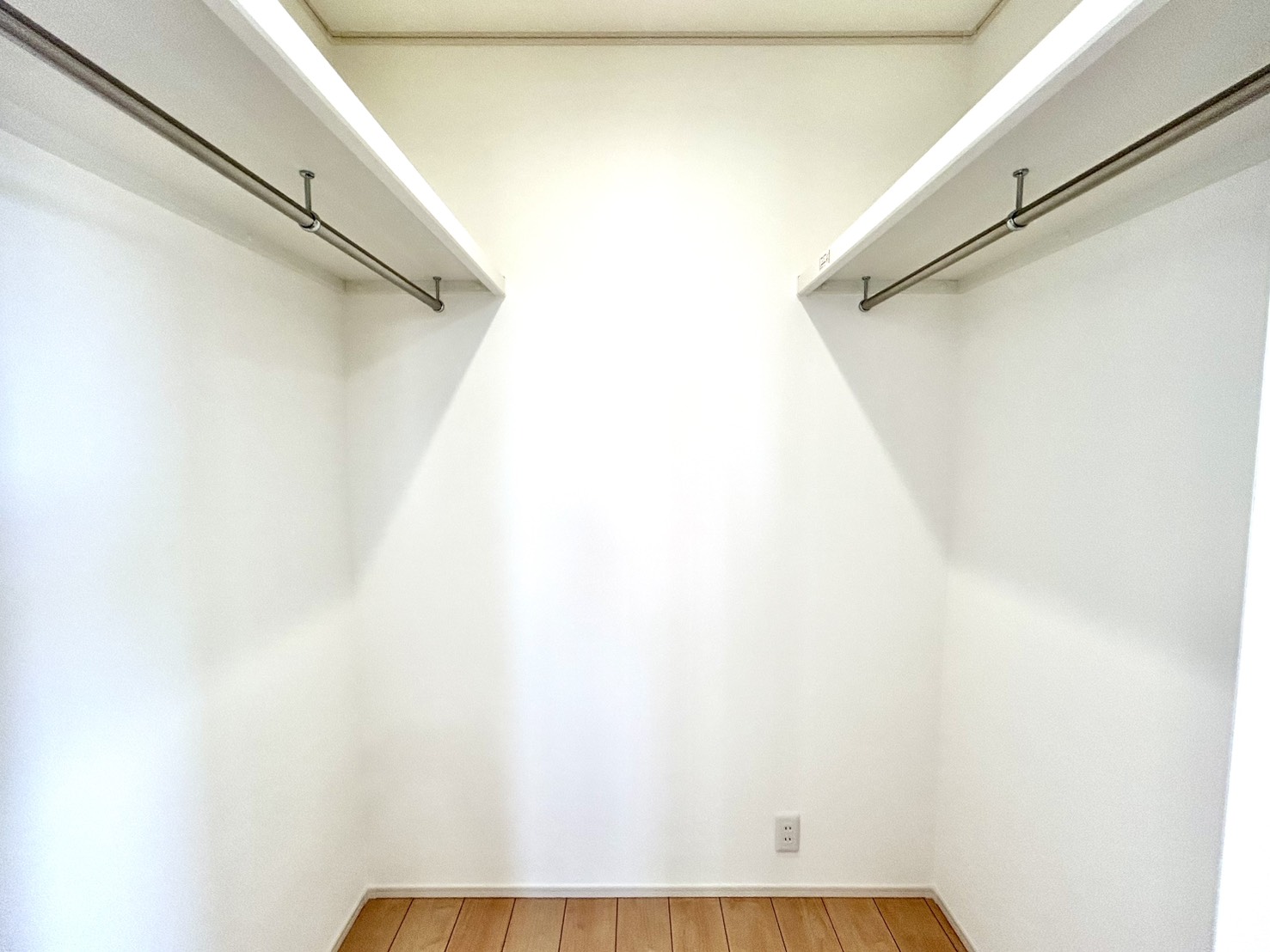 四日市市采女町　北棟【内覧可能】