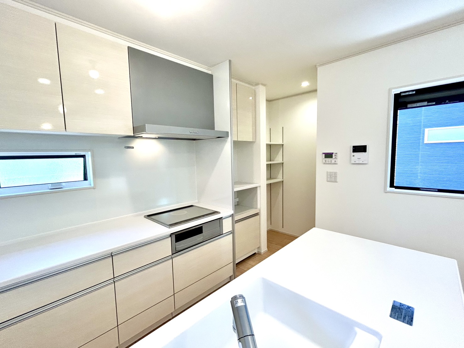 四日市市采女町　北棟【内覧可能】