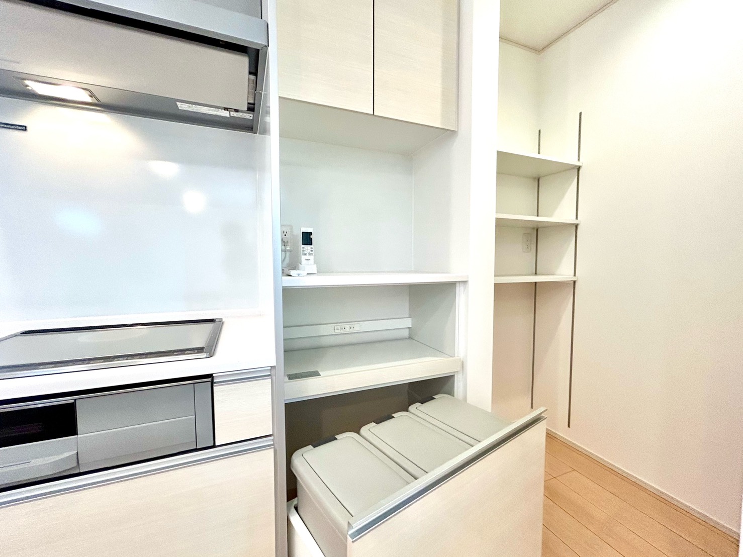 四日市市采女町　北棟【内覧可能】