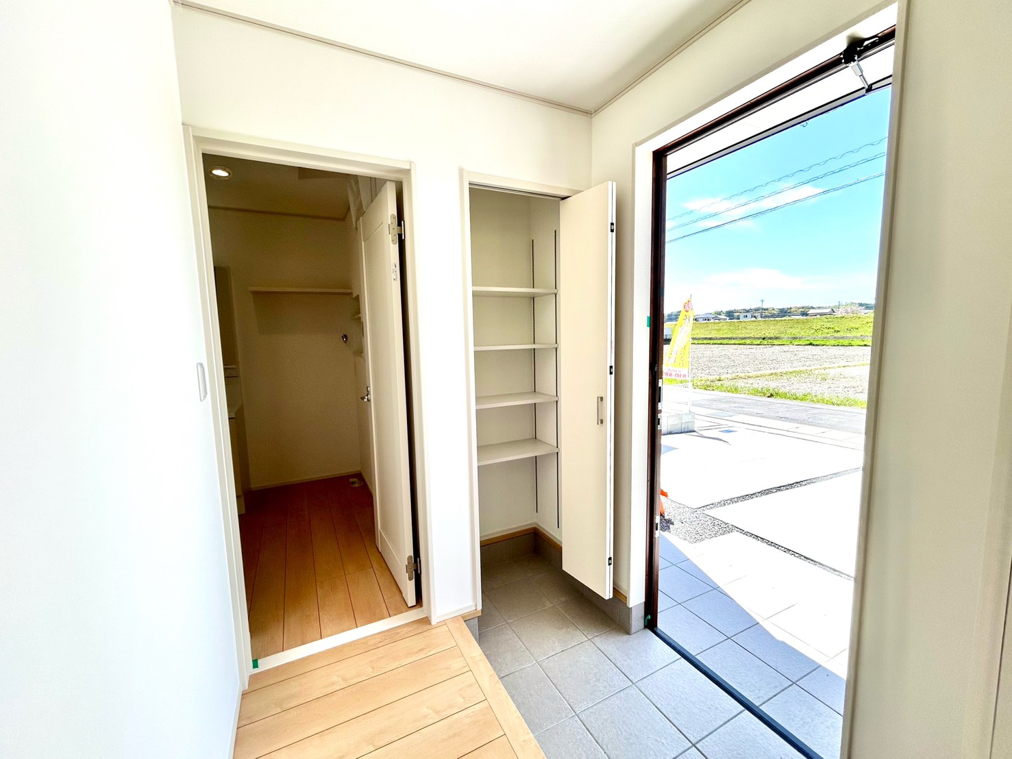 四日市市采女町　北棟【内覧可能】