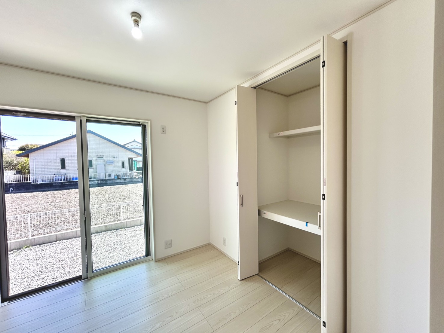 四日市市采女町　南棟【内覧可能】