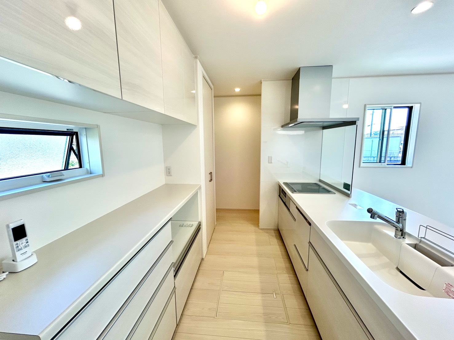 四日市市采女町　南棟【内覧可能】