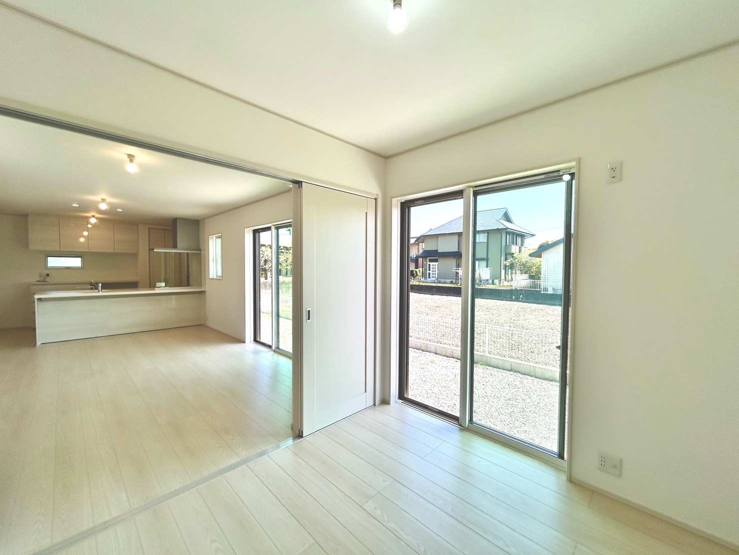 四日市市采女町　南棟【内覧可能】