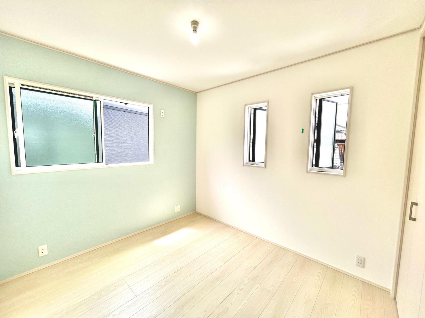 四日市市川北二丁目【内覧可能】