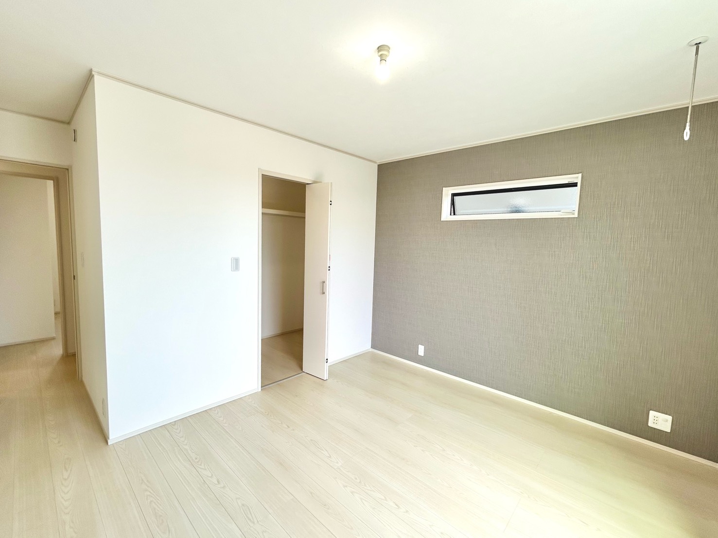 四日市市川北二丁目【内覧可能】