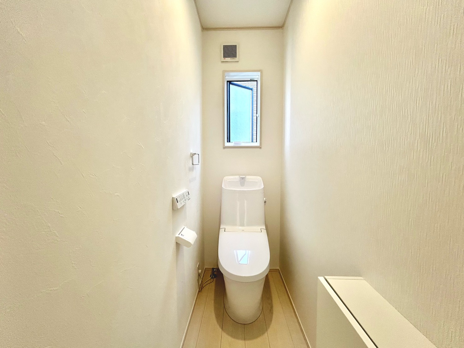 四日市市川北二丁目【内覧可能】