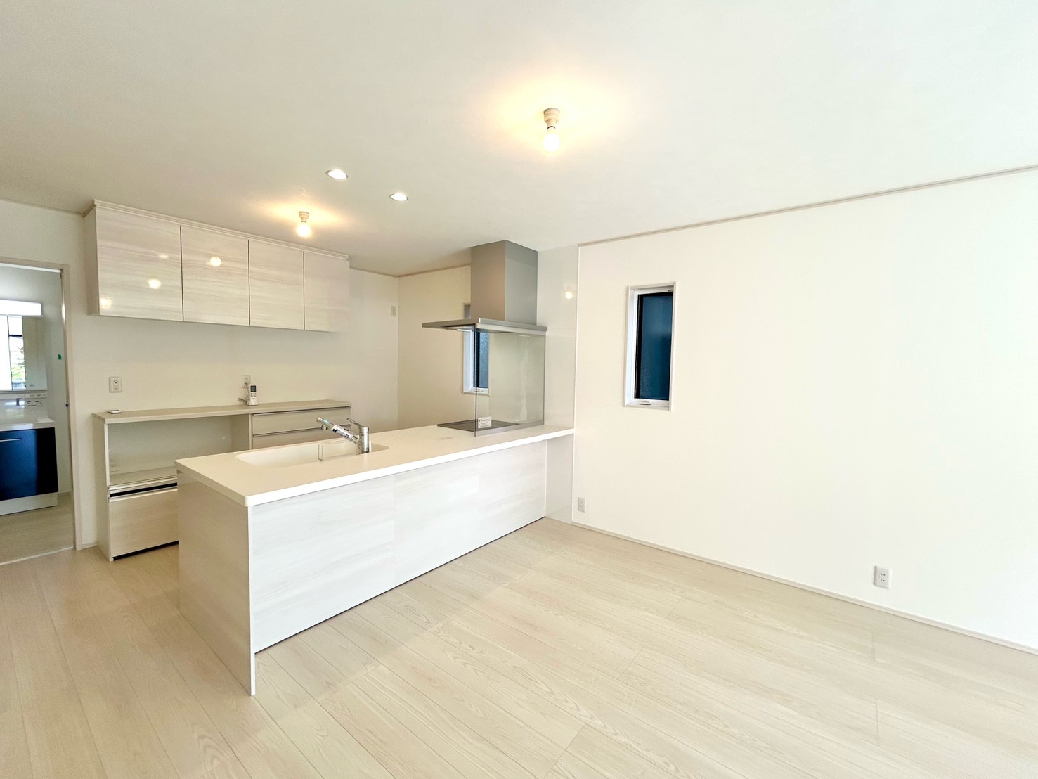 四日市市川北二丁目【内覧可能】