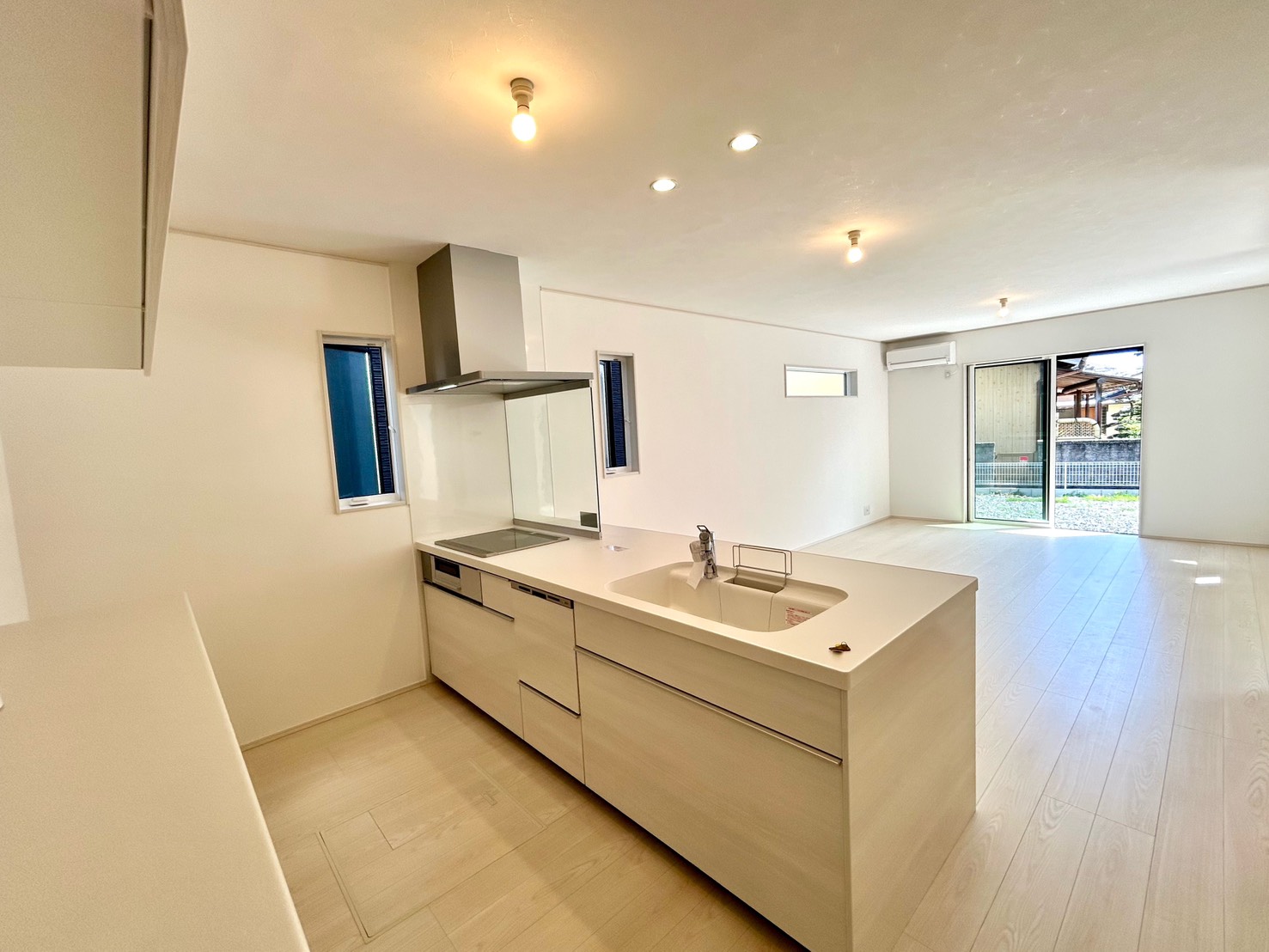 四日市市川北二丁目【内覧可能】