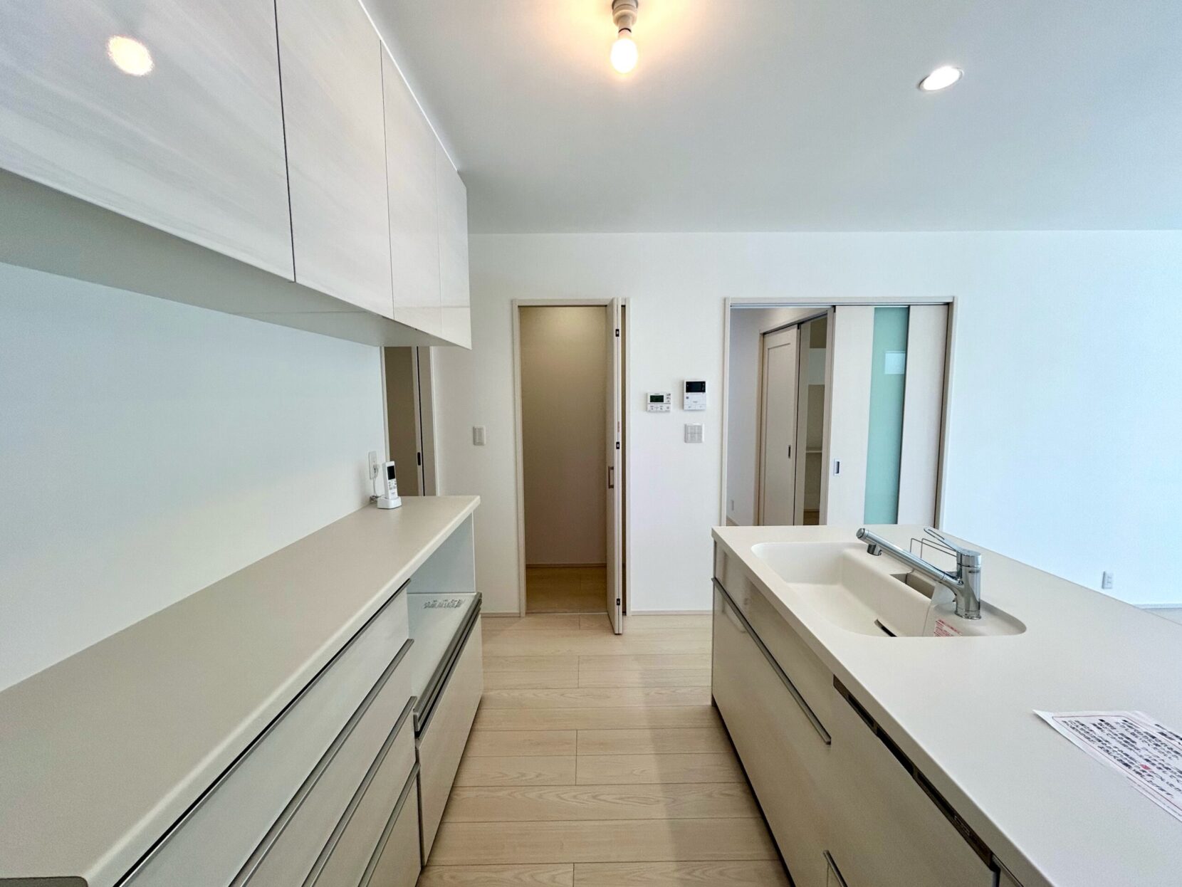 四日市市川島町　西棟【内覧可能】