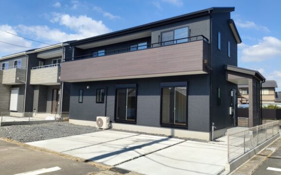 西尾市米津町2期東棟【内覧可能！】