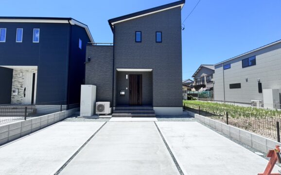 豊川市三蔵子町2期 北棟【内覧可能】