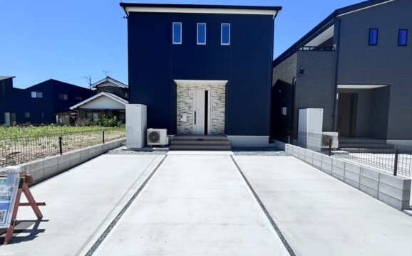 豊川市三蔵子町2期 南棟【内覧可能】