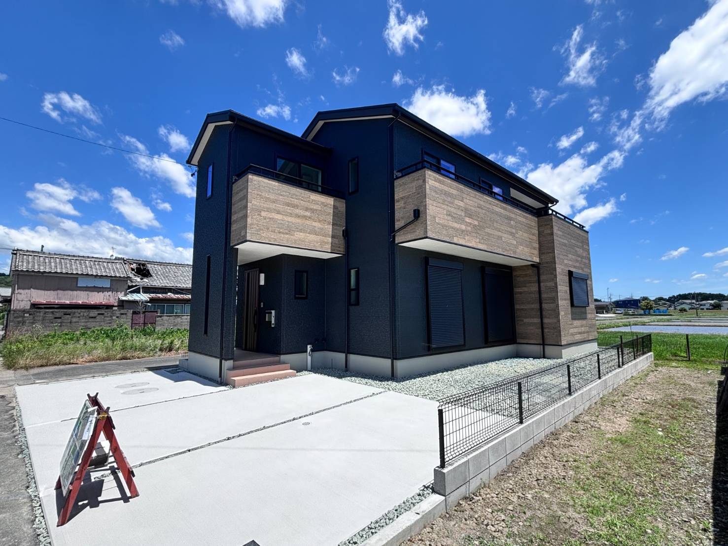 豊川市市田町4期【内覧可能】※写真更新しました※