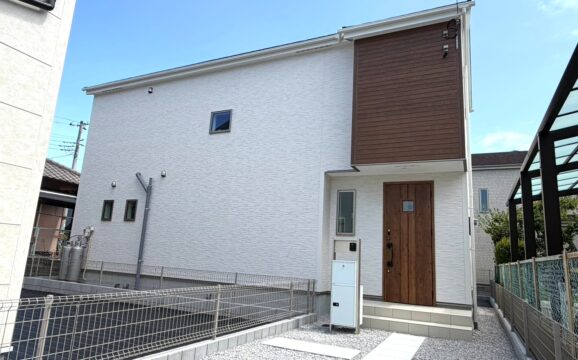 リナージュネクスジー伊豆の国市四日町01期　2号棟