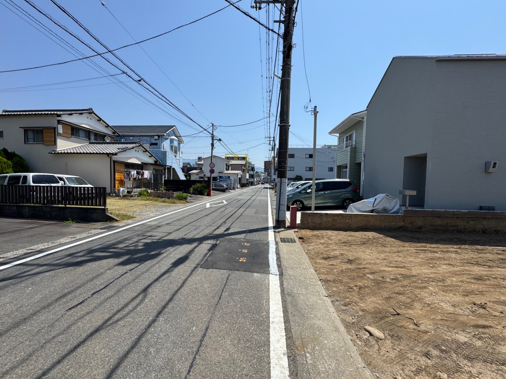 前面道路（R8.5月撮影）
