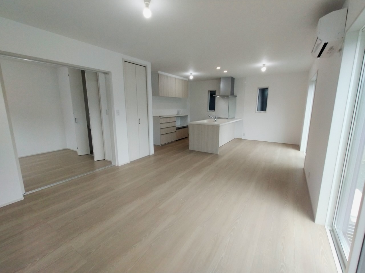 新城市屋敷【内覧可能】