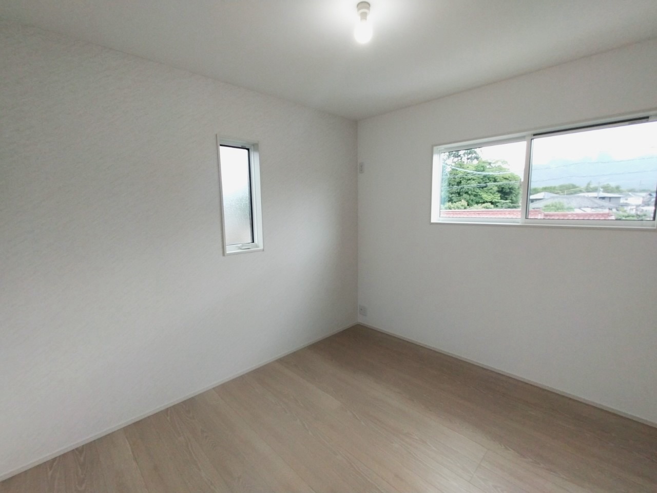 新城市屋敷【内覧可能】